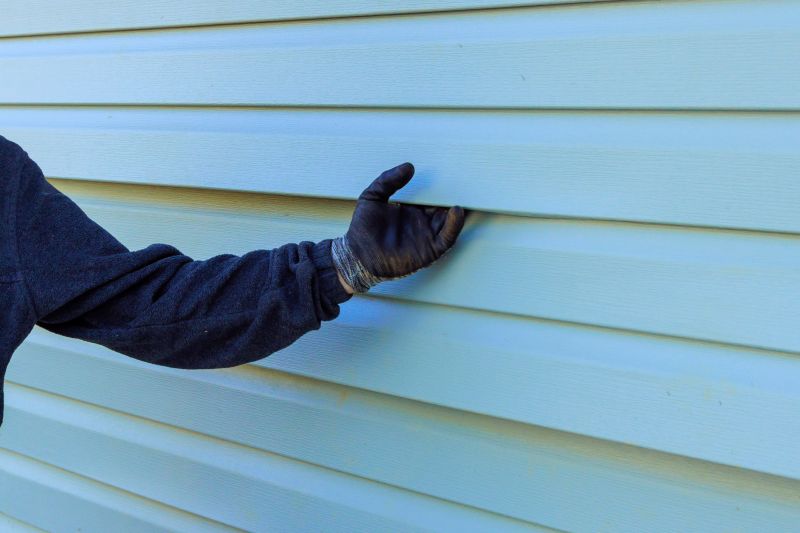 Vinyl Siding Repair - Quality Finish